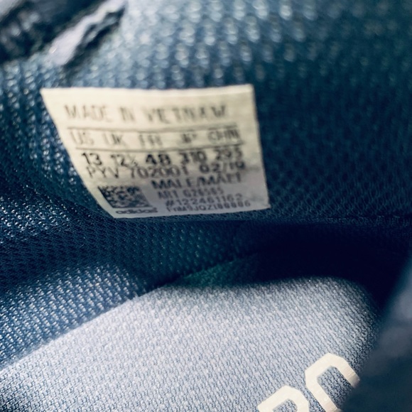 Adidas Men’s Sneakers 13 - Picture 7 of 9